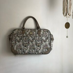 •vintage tapestry bag•